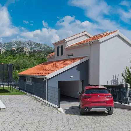 Vila Sansa Klis